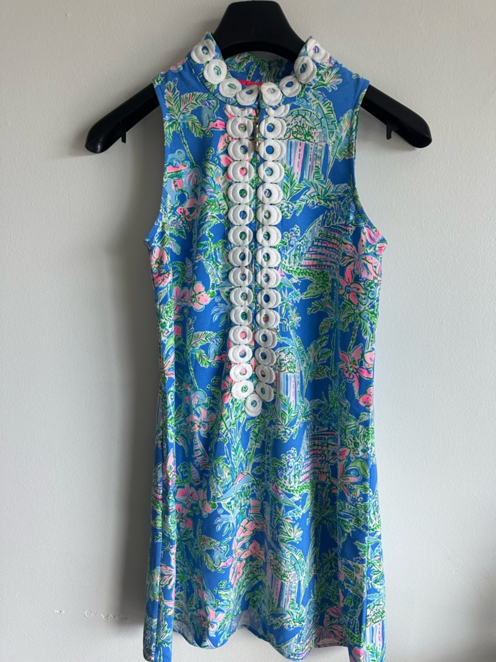 Lilly Pulitzer Blue Tropical Print Sleeveless Shift Dress with White Trim